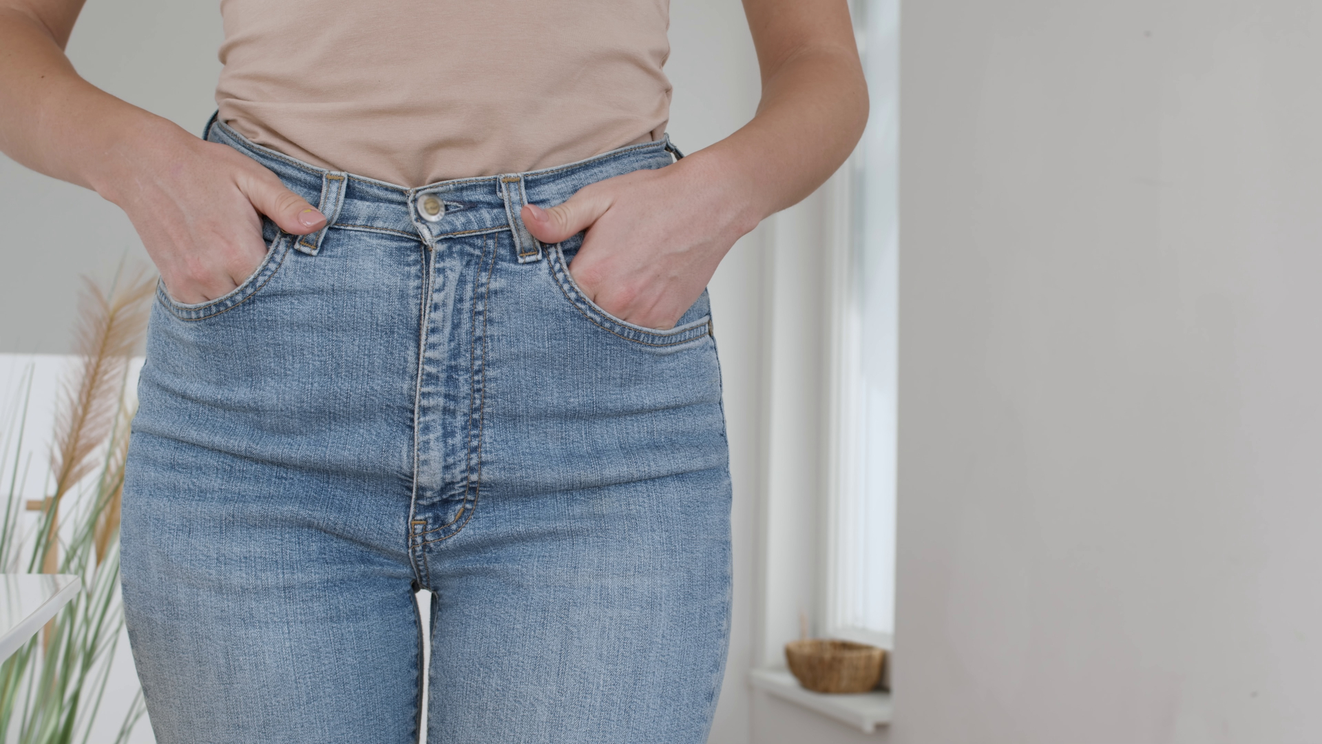 Plus-size body contouring consultation at Elevé Cosmetic Surgery in Coral Gables